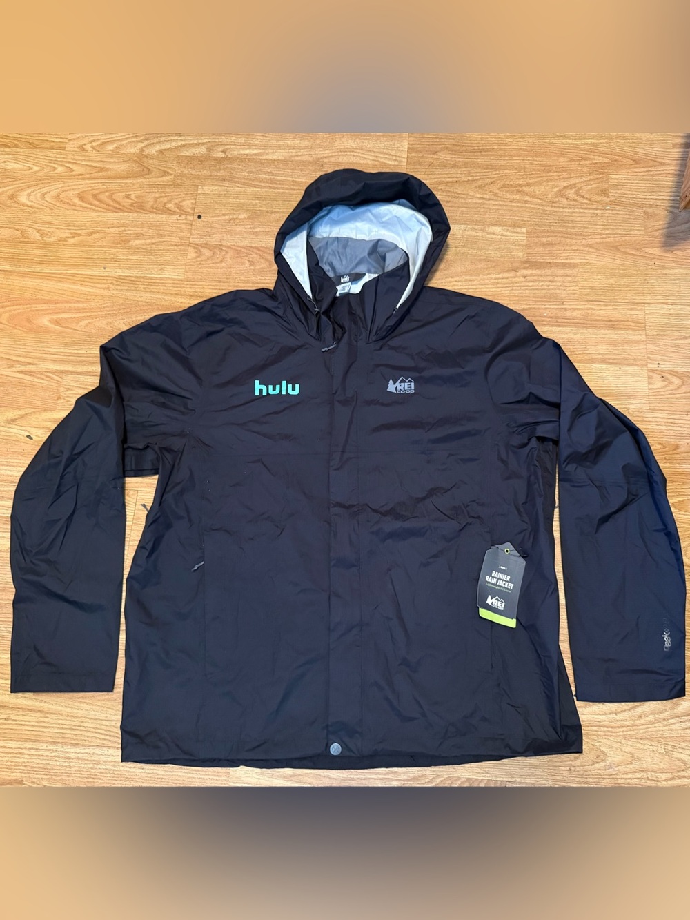 Hulu Promo REI Co-op Rainier Rain Jacket Mens M  Black Hydrowall 2.5L Waterproof